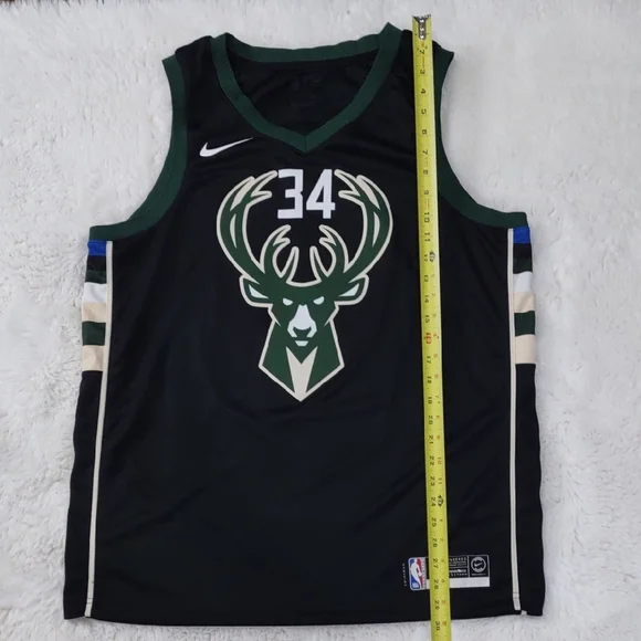 NBA Nike Black and Green Bucks Jersey - Picture 11 of 17